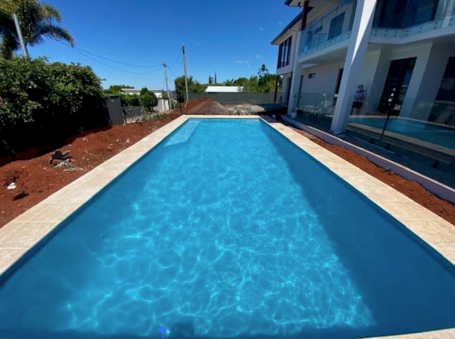 50/50 glass bead and pebble mix with blue oxide