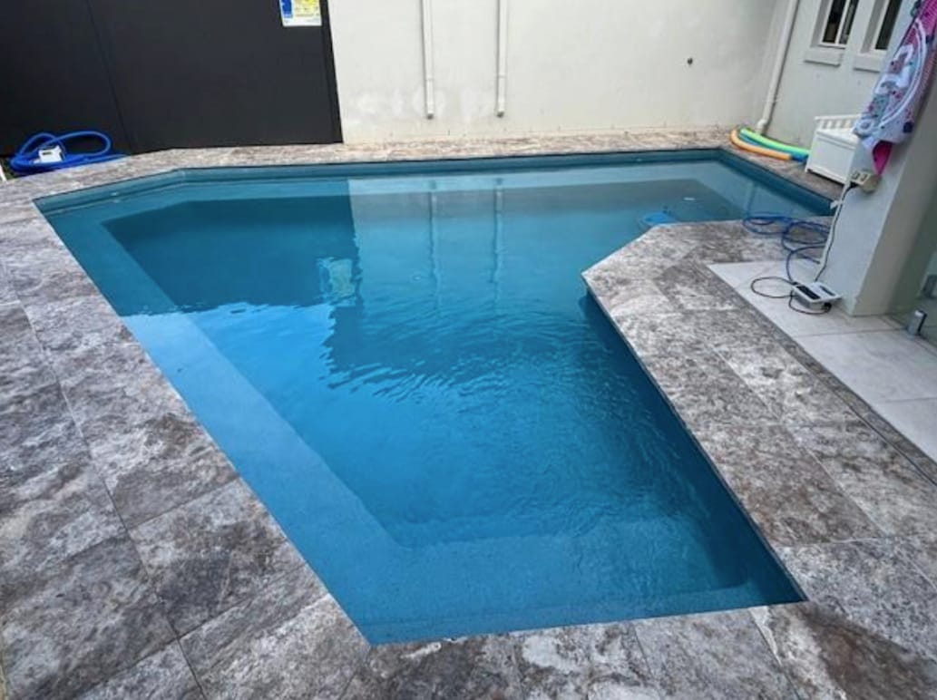 50/50 glass bead and pebble mix with blue oxide