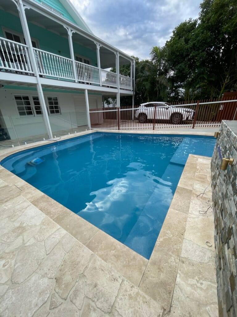 Full clear glass two tone blue with blue oxide