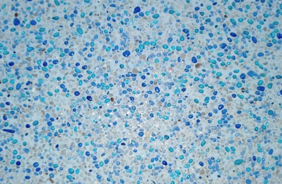 Noosa Blue Pebble/Glass 50/50 mix with blue oxide